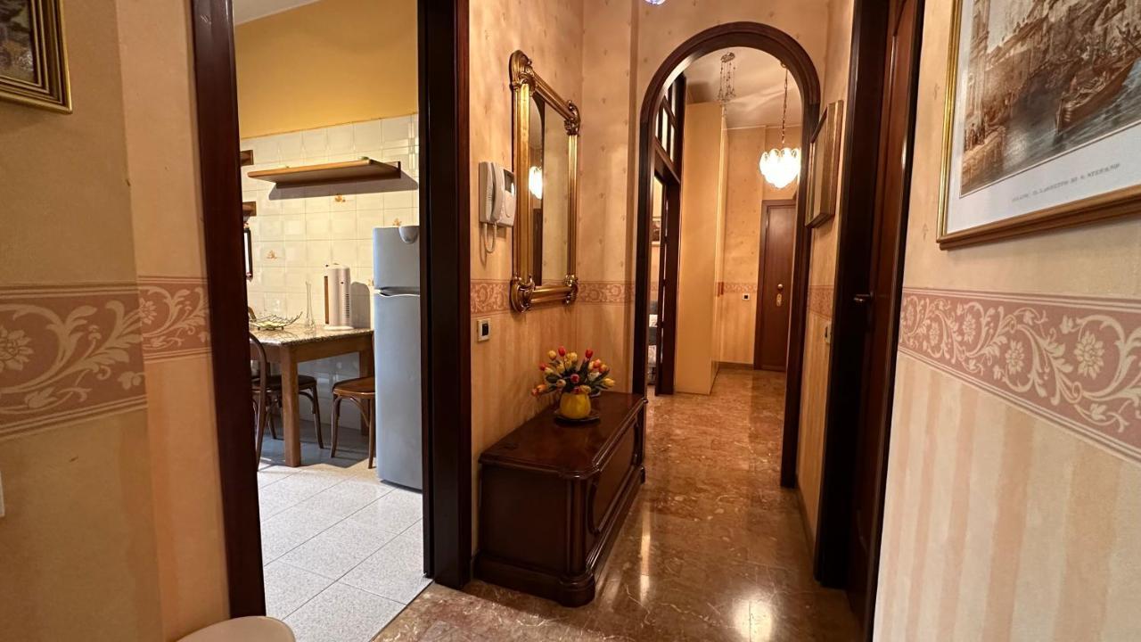 Dehomes - Two Bedrooms, Terrace, Wi-Fi, Tram To Centre & Rho Fiera ミラノ エクステリア 写真